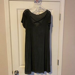 V neck short sleeve dress